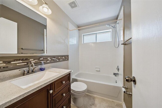 Foto del edificio - 18007 Melissa Springs Dr