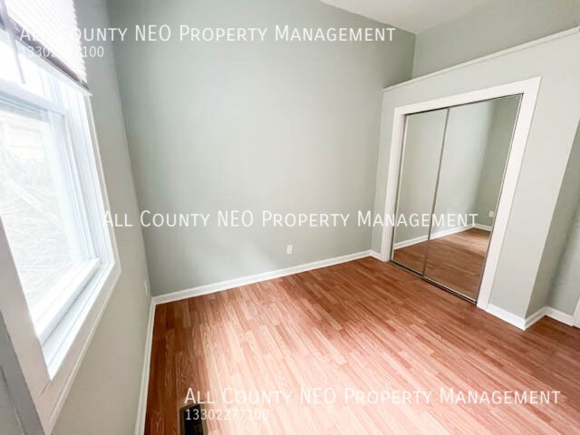 Foto del edificio - 1616 E 33rd St