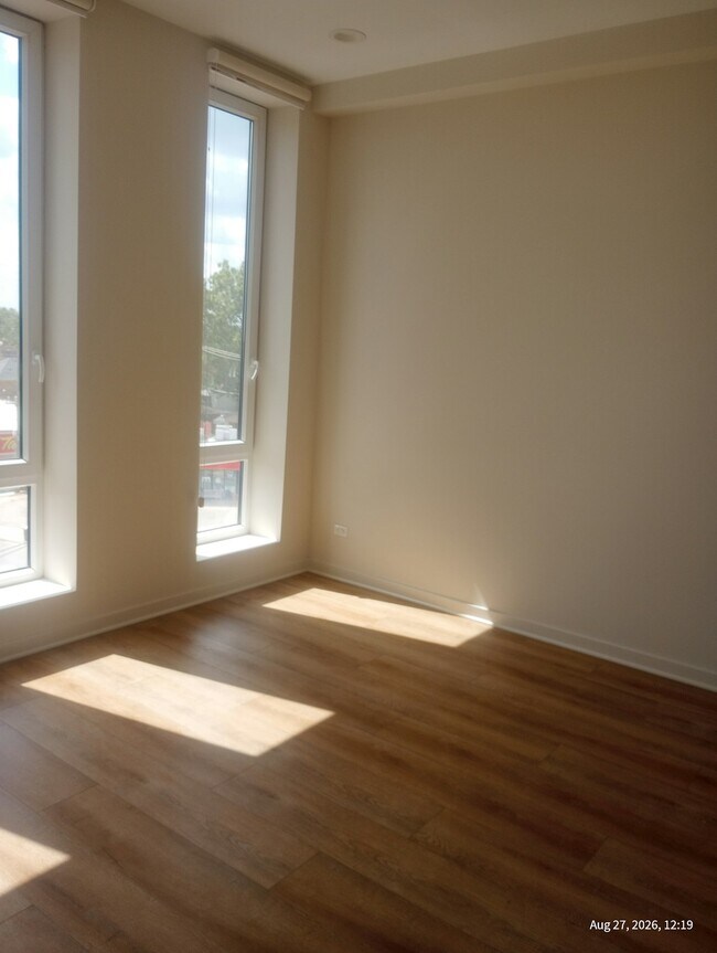 Foto del edificio - 3207 N Narragansett Ave