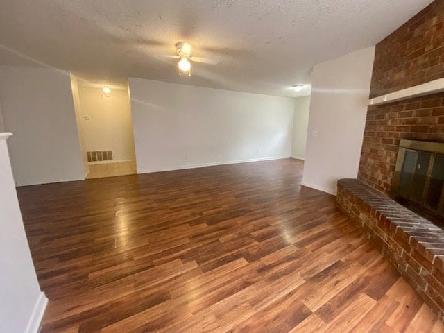 Foto del edificio - 1702 Kimbrough St