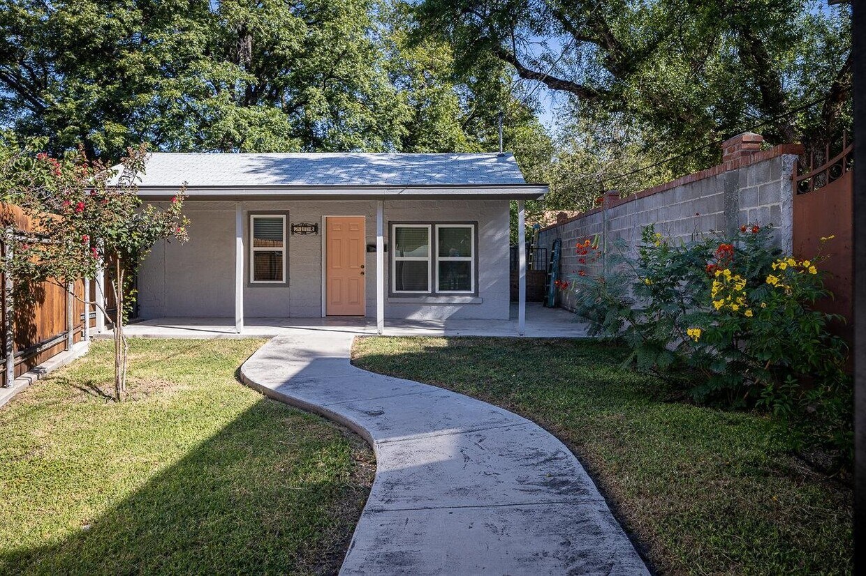 Foto principal - 217 W Duke St