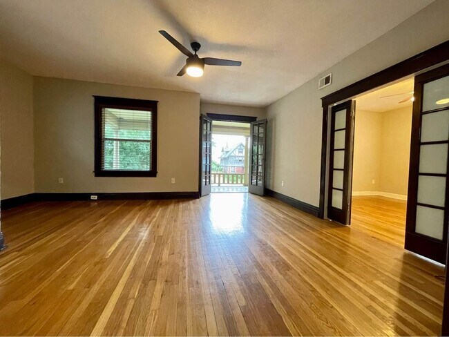 Espacio habitable enorme - 3840 Harrison Blvd