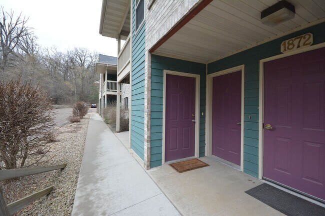 Building Photo - Beautiful 1 Bedroom in Fantastic Area!