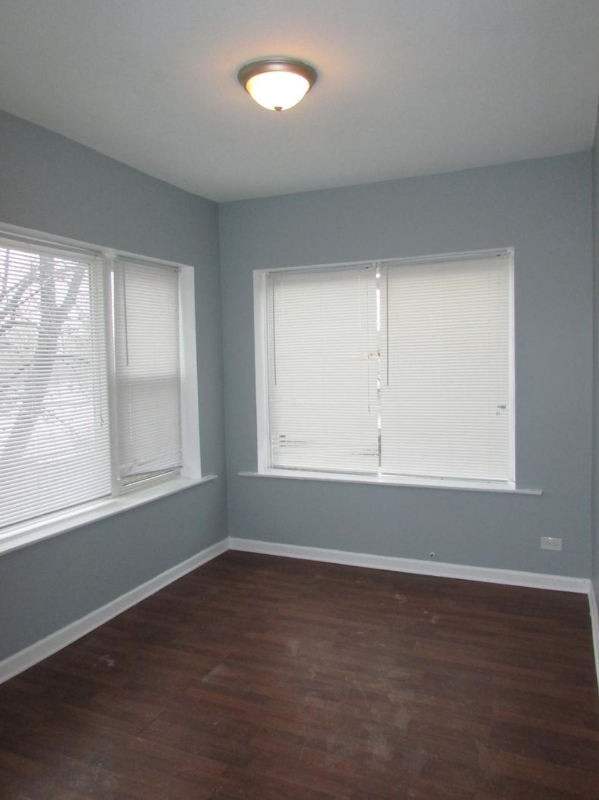 Foto del edificio - 8045 S Dobson Ave