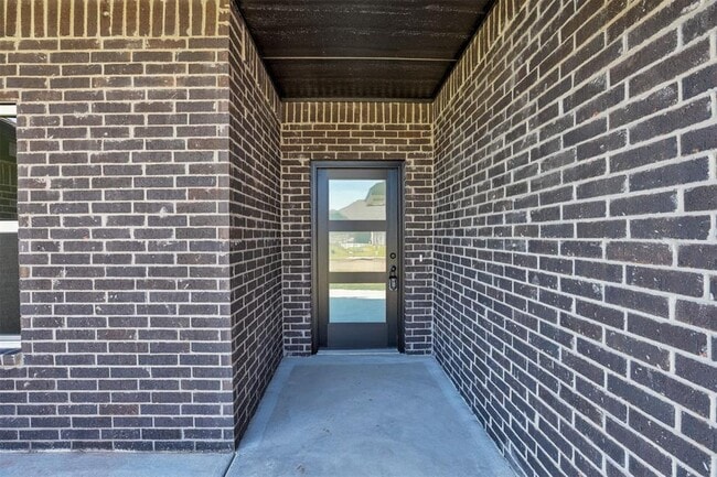 Building Photo - 2020 W Flintlock Wy