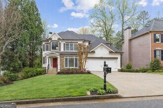 Building Photo - 1158 Queensgate Dr SE