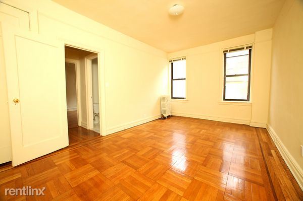 Primary Photo - 3206 Emmons Ave