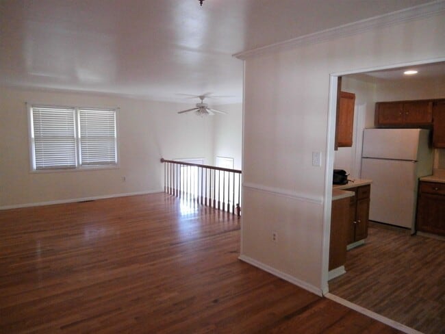 Building Photo - 2052 Cabot Ct