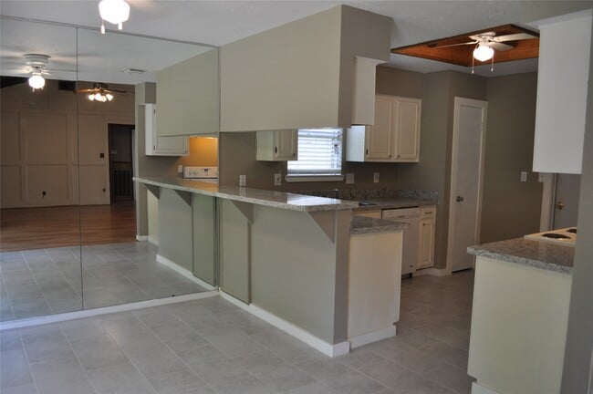 Foto del edificio - 22411 Merrymount Dr