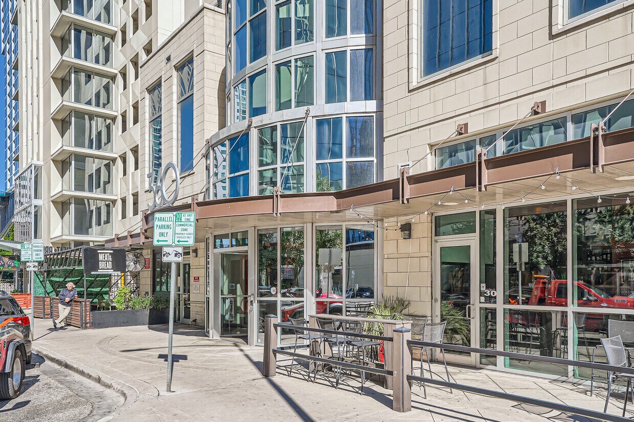 Foto principal - 360 Nueces St