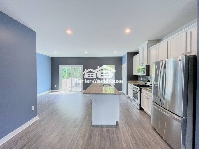 Building Photo - 943 Centurion Cir