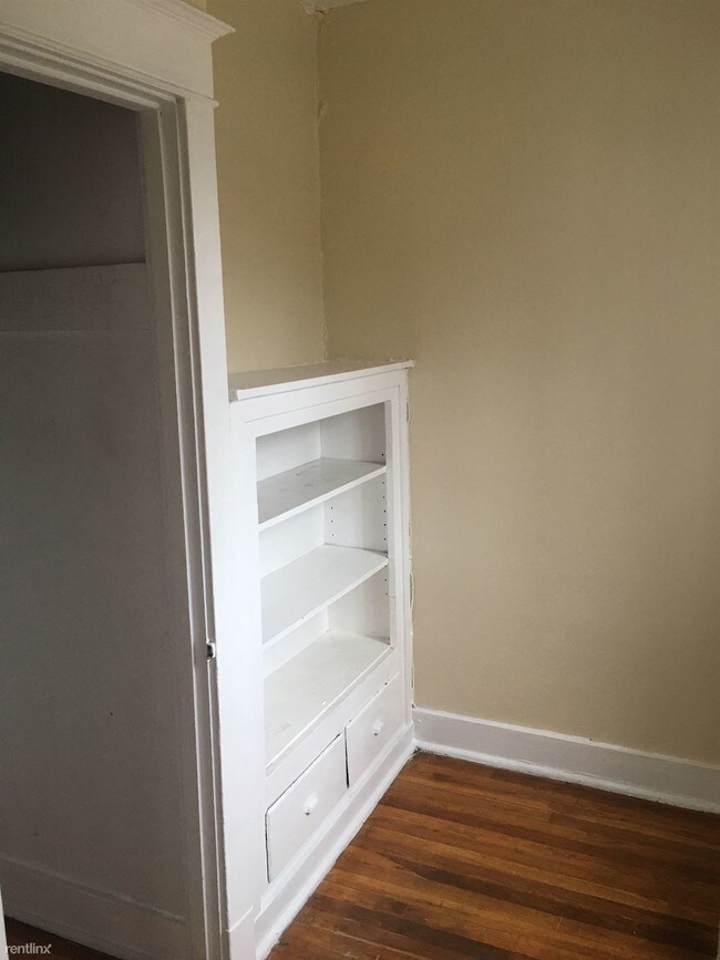 Foto del edificio - 5622 Beacon St