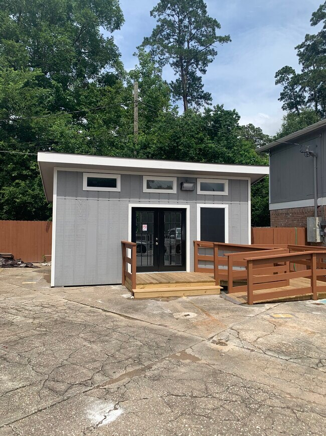 Building Photo - 301 Foster Dr