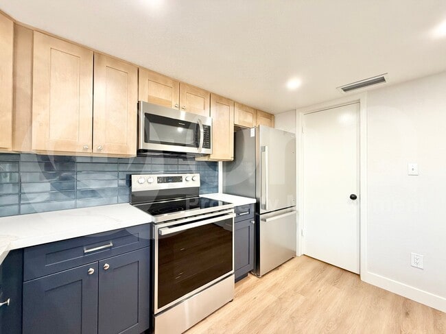 Foto del edificio - 8255 E Thomas Rd