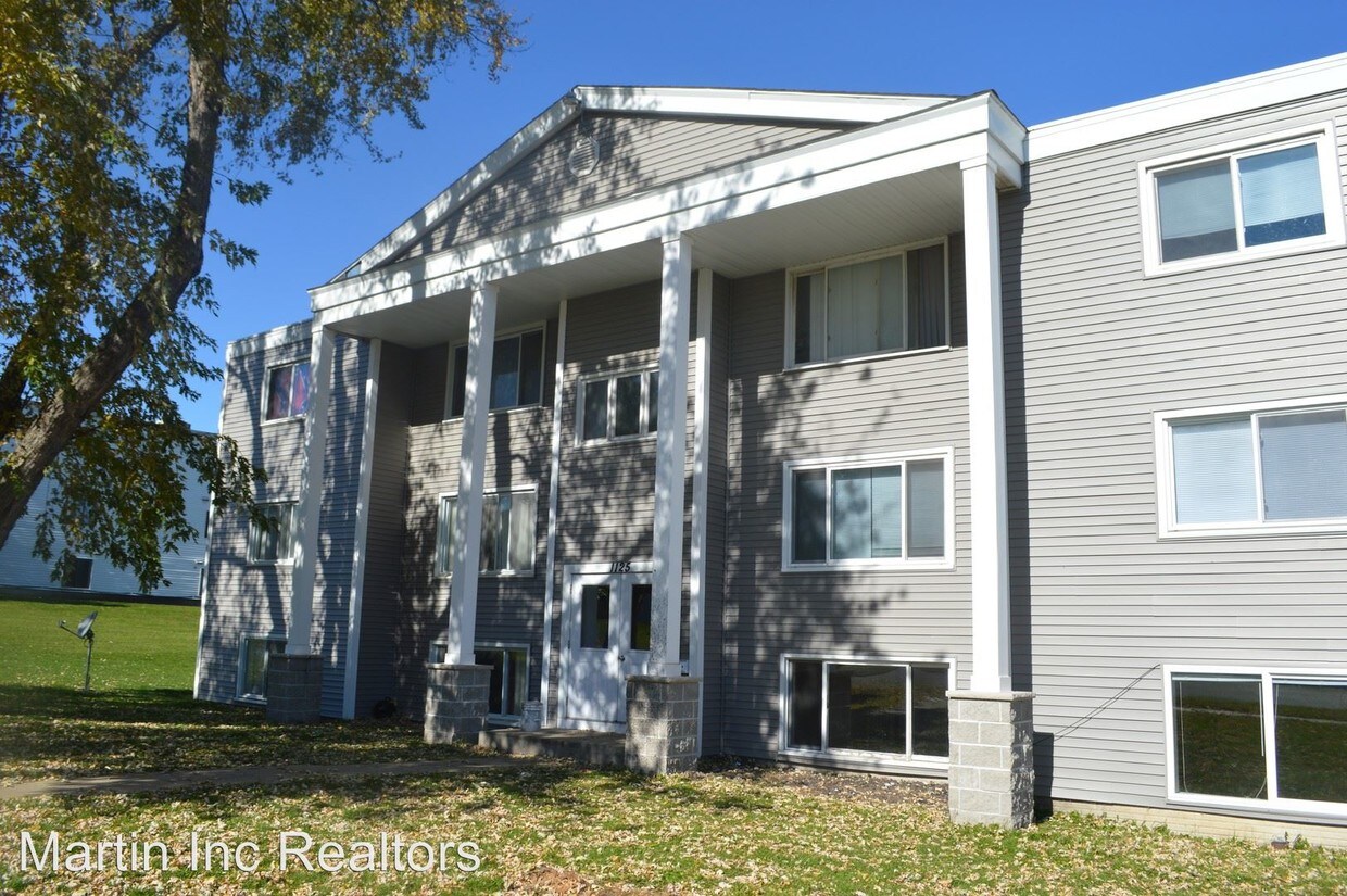 1125 Langley Rd, Waterloo, IA 50702 Apartment for Rent in Waterloo