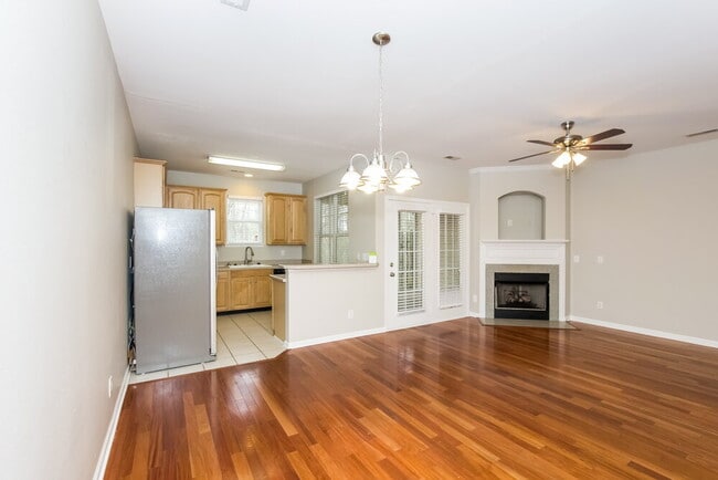Building Photo - 10926 Princeton Commons Dr