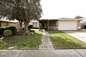 Building Photo - 568 Silverado Cir
