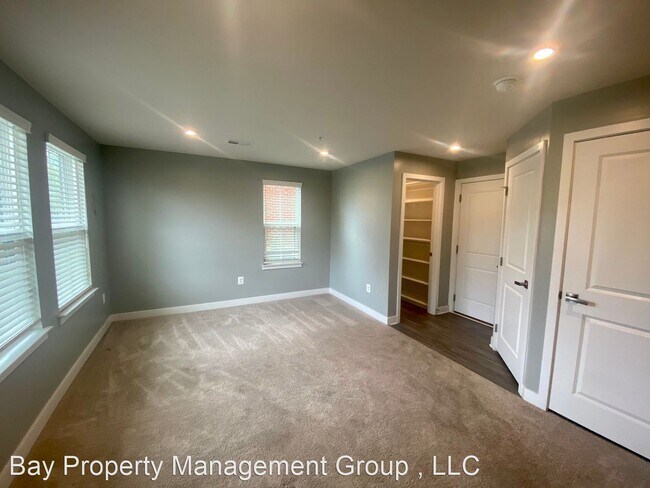 Building Photo - 3 br, 3.5 bath House - 1012 N Durham St