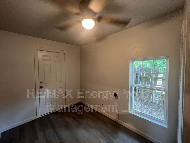 Foto del edificio - 806 N Union Ave