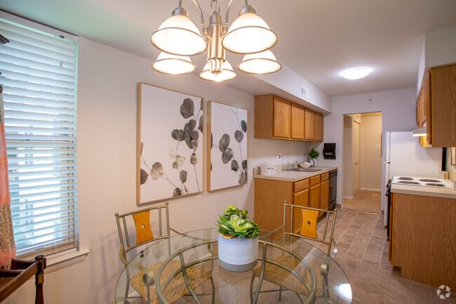 Interior Photo - Village of Stoney Run