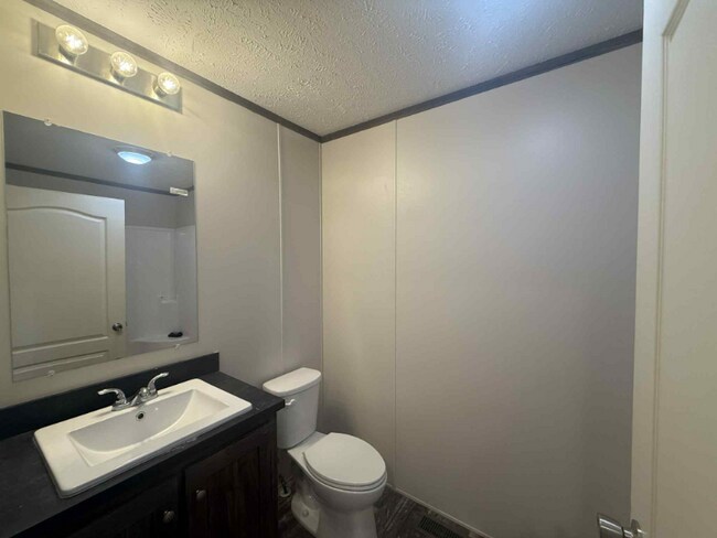 Foto del edificio - 3319 Ridgewood Ave