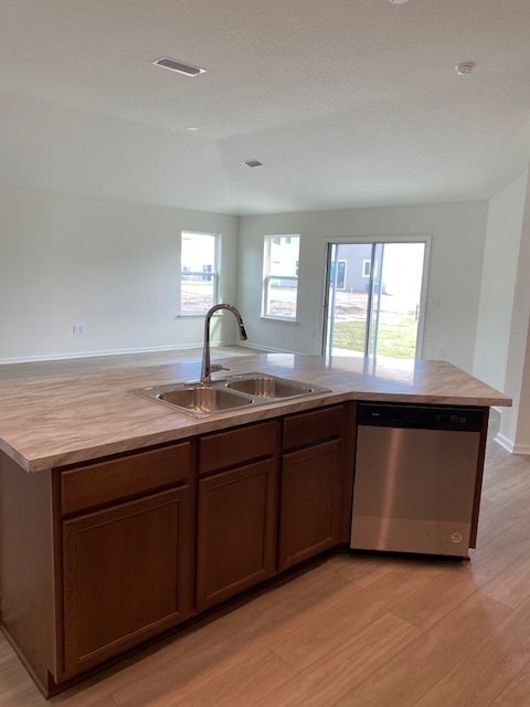 Building Photo - 10469 Collins Rd