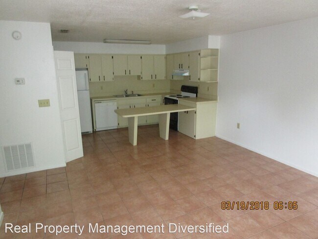 Building Photo - 1688 SW 109th Pl