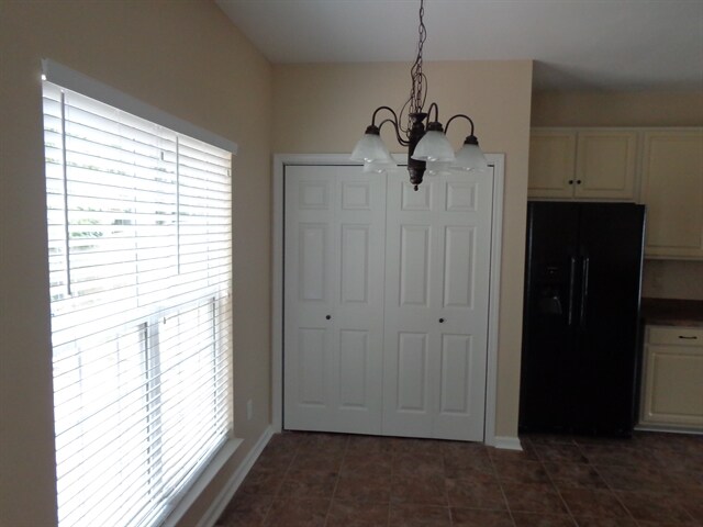 Building Photo - 212 Maywood Path