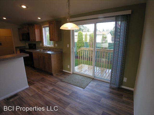 Building Photo - 3 br, 2 bath House - 2223-108th St Ct E #11