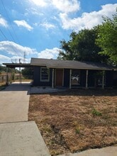 Building Photo - 1810 Amberson Dr