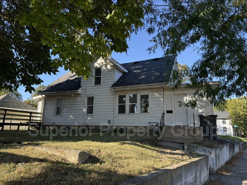 Foto principal - 18 N Fair Oaks Ave