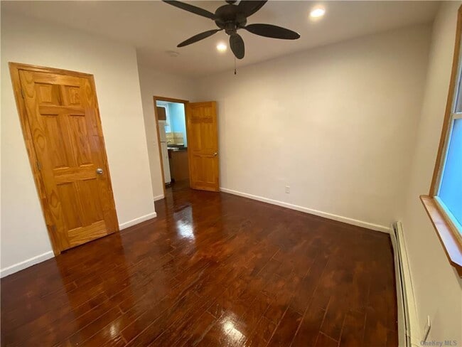 Building Photo - 202 N Wellwood Ave