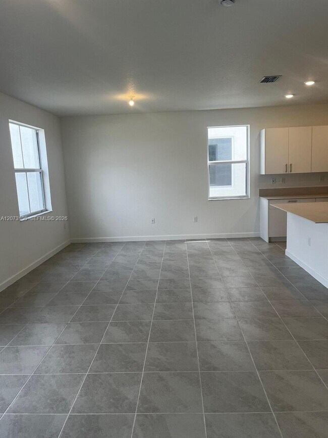 Foto del edificio - 2625 SE 24th Ct