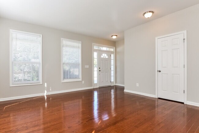 Building Photo - 183 Killington Dr