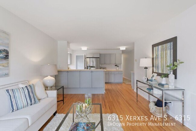 Foto del edificio - 6315 Xerxes Ave S