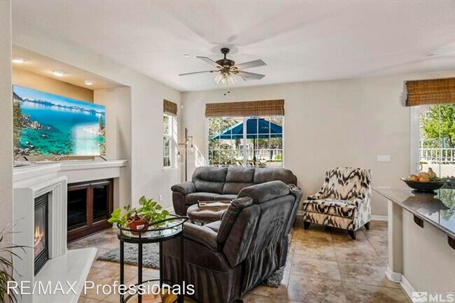 Building Photo - 3 br, 2.5 bath House - 1805 Wind Ranch Roa...