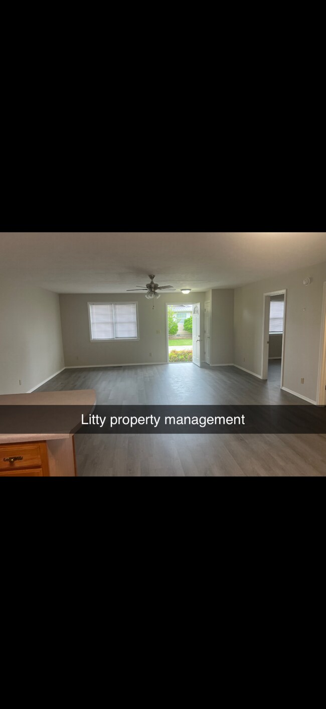 Building Photo - 1510 Fair Park Cir