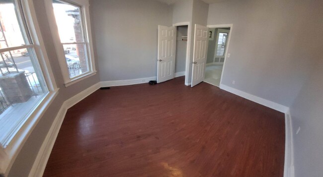 Building Photo - 455 N Grove St