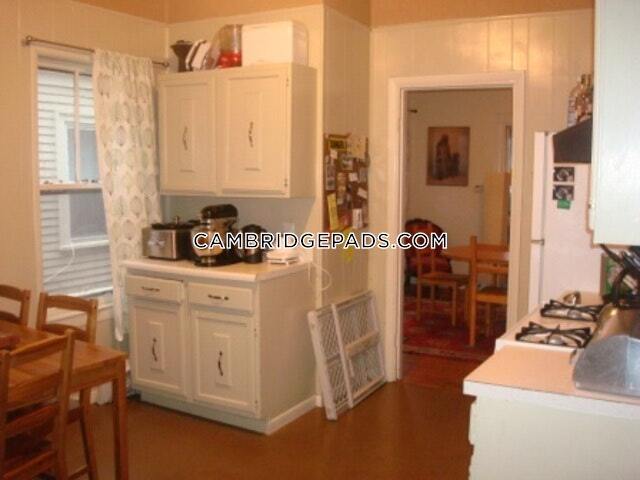 Building Photo - 14 Porter Rd