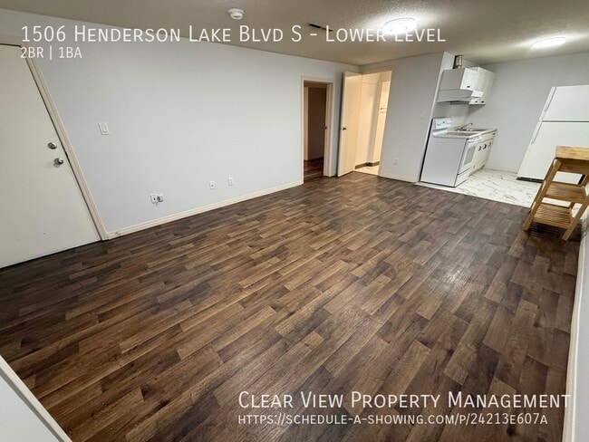 Building Photo - Recently Renovated 2-Bedroom Lower Suite i...