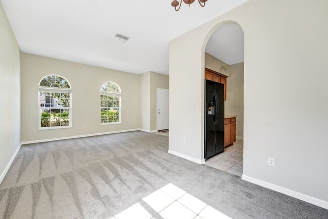 Foto del edificio - Cozy 4/2 Home Nestled in a Gated Community