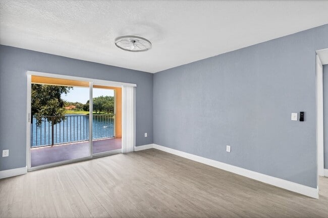 Building Photo - 1610 N 42ND Cir