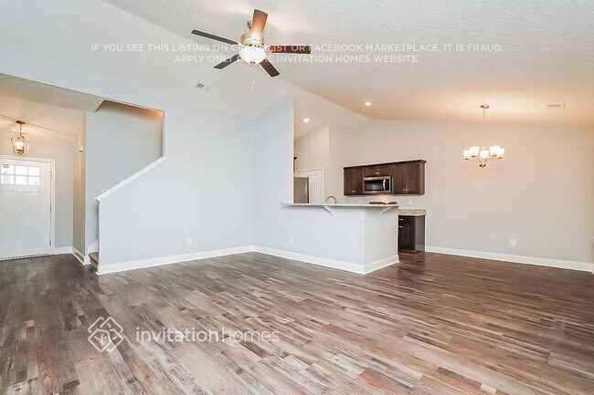 Foto del edificio - 737 Cedar Ln