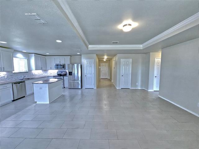 Foto del edificio - 704 Rivers Creek Ln