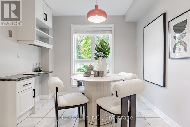 Building Photo - 29 Scenic Mill Way