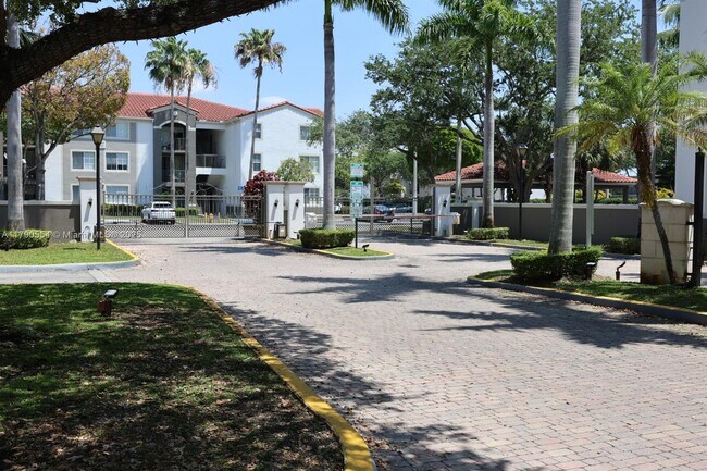 Foto del edificio - 6801 SW 44th St