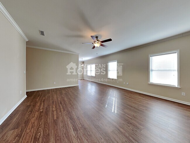 Building Photo - 12863 Clydesdale Drive