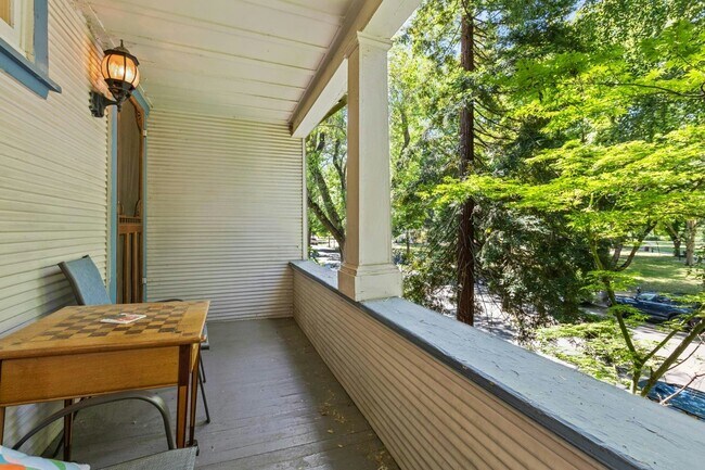 Foto del edificio - 605 T St