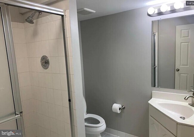 Building Photo - 13216 Chestnut Oak Dr