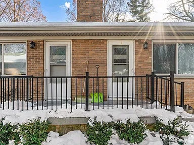 Puerta principal - 822 Edgewood Pl